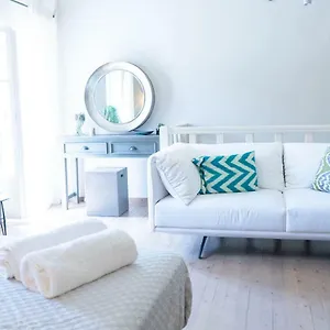 Anna Maria's, Cozy In The Heart Of Fiscardo Apartment