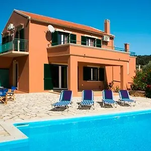 Vista Villa